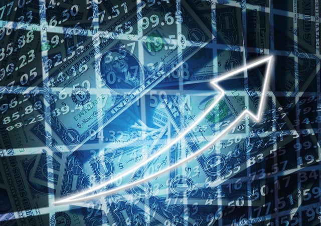 股票理财深度解析：产业消息与资金情绪驱动的价格传导路径